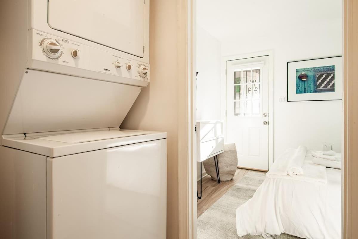 Over The Moon About C Adams Morgan Metro Subway Rock Creek Park Apartment